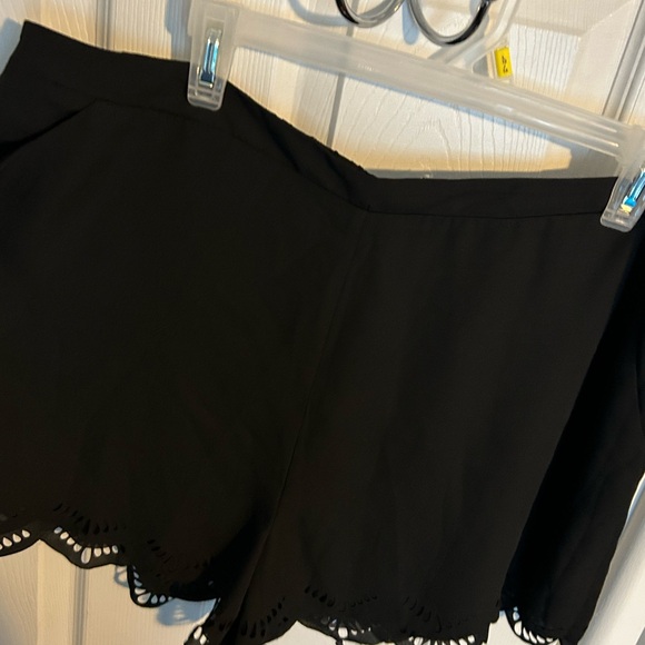 Black dressy shorts by LC LAUREN CONRAD - Picture 3 of 7